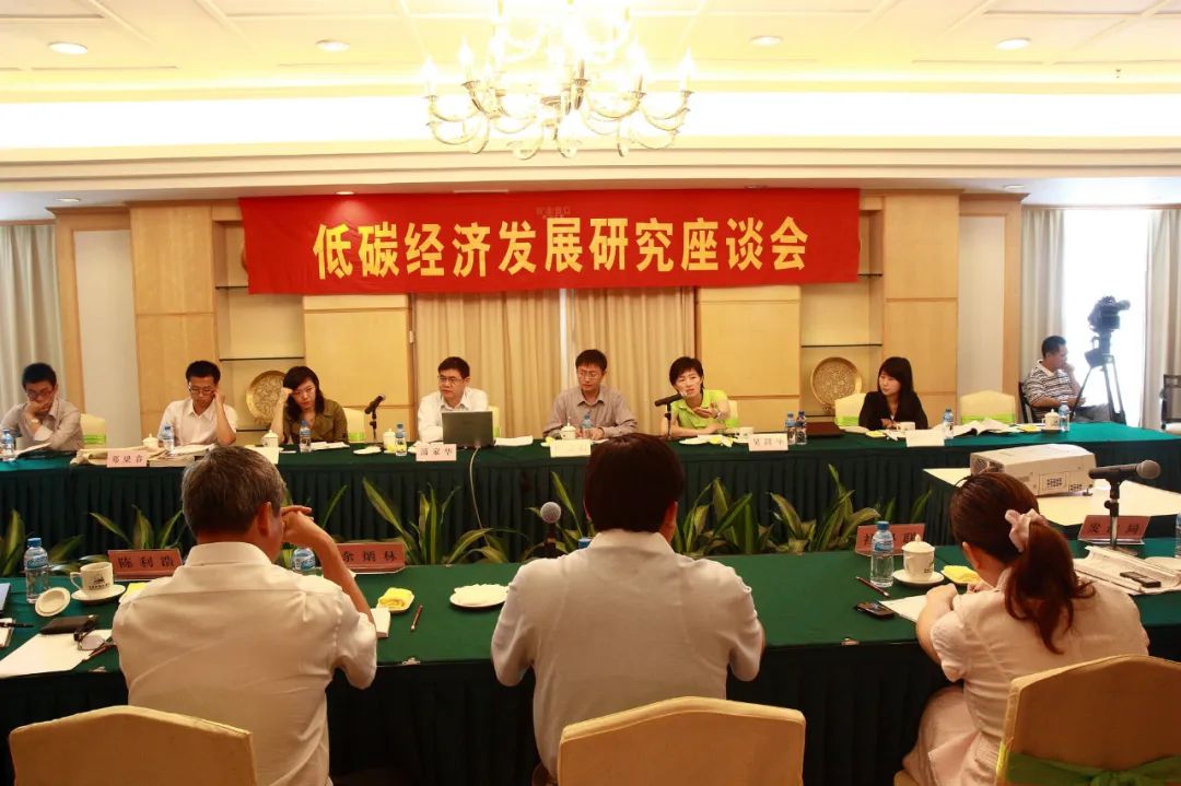 《中華英才》陳利浩：跨界“學(xué)者” “微言”大義